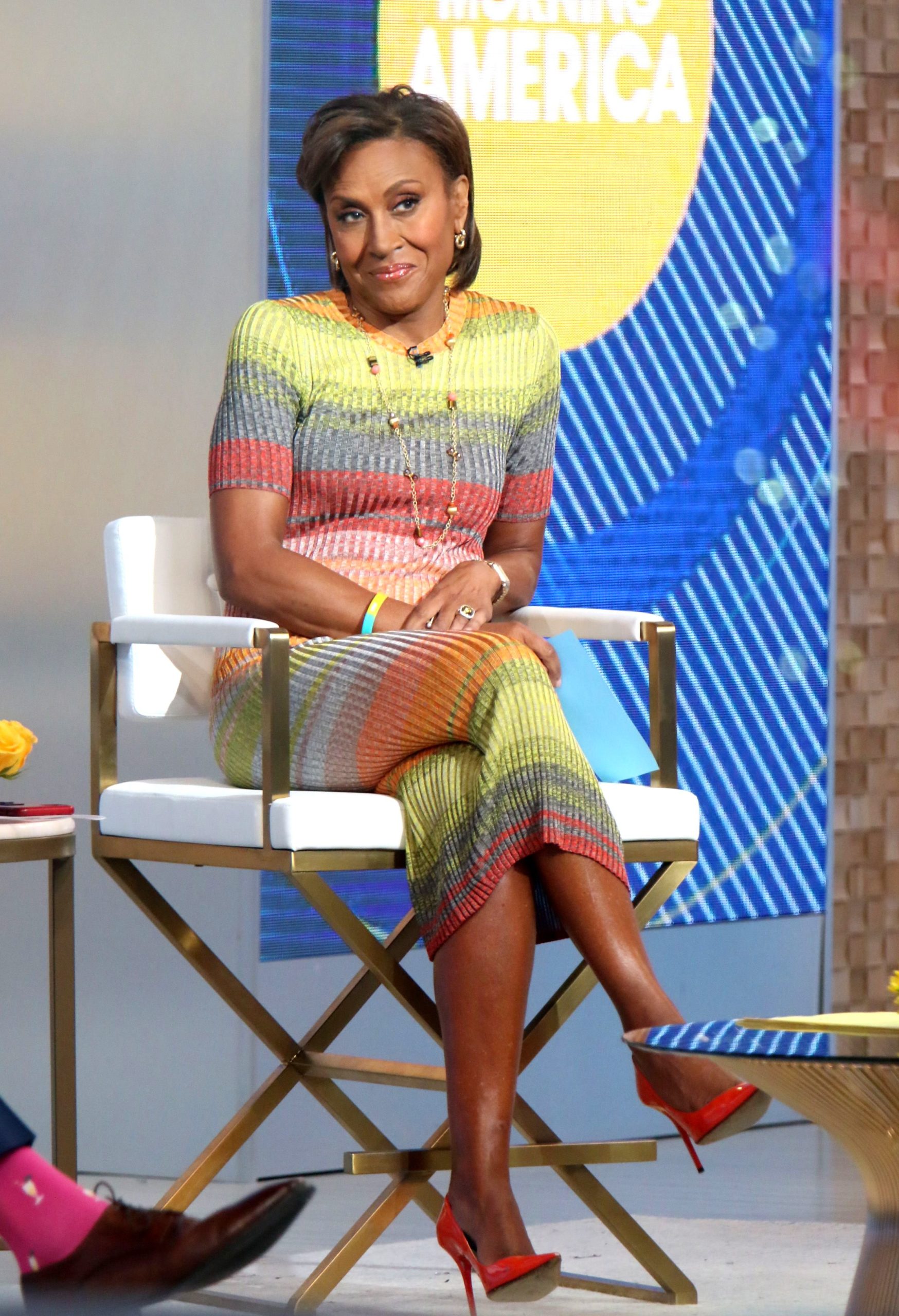 We Need to Acknowledge How Cute This Dress Is on Robin Roberts - Go Fug ...