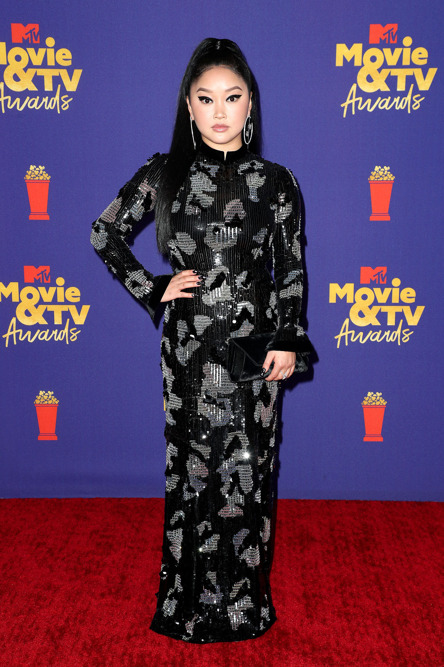 Lana Condor Closes Out The Rest Of The Mtv Movie And Tv Awards Red Carpet Day One Go Fug Yourself