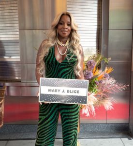 The Apollo Inducts Mary J Blige Into Its Walk Of Fame
