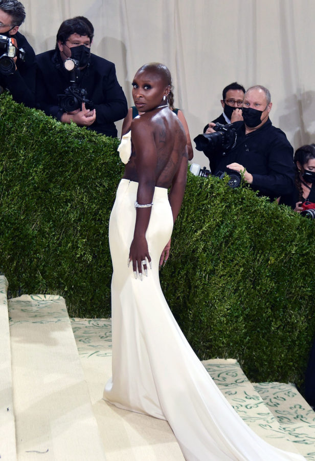 Met Gala 2022: Cynthia Erivo dazzles in angelic white lace gown with a  feathered train