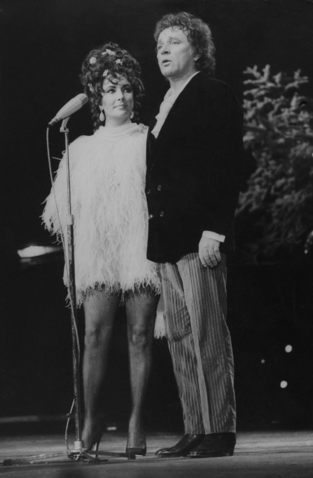 Liz Taylor and Richard Burton at the Annual Gala for UNICEF