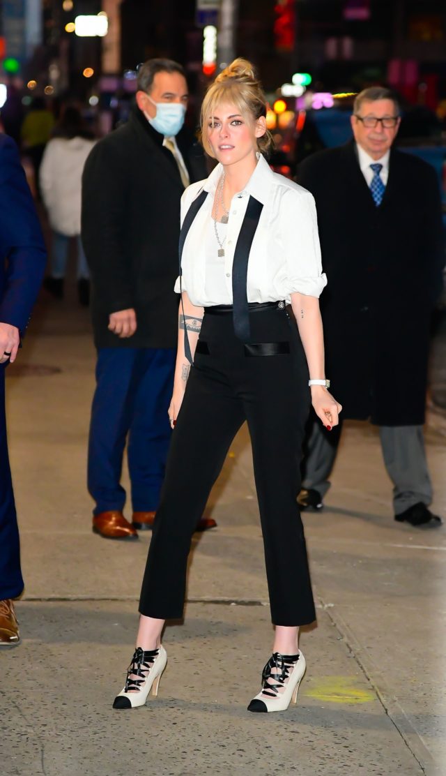 Kristen Stewart arrives at 'The Late Show with Stephen Colbert', New York, USA - 24 Jan 2022