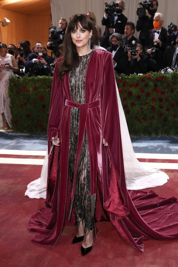 billie eilish burgundy dress Billie Eilish's Red Oscar de la Renta Met Gala Indoor Dress