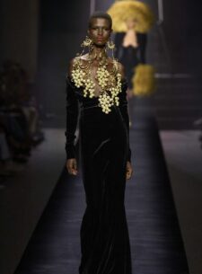 Schiaparelli's Couture Show Was a Museum-Like Curation