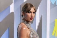 Taylor Swift Led the Charge of Metallics at the 2022 VMAs