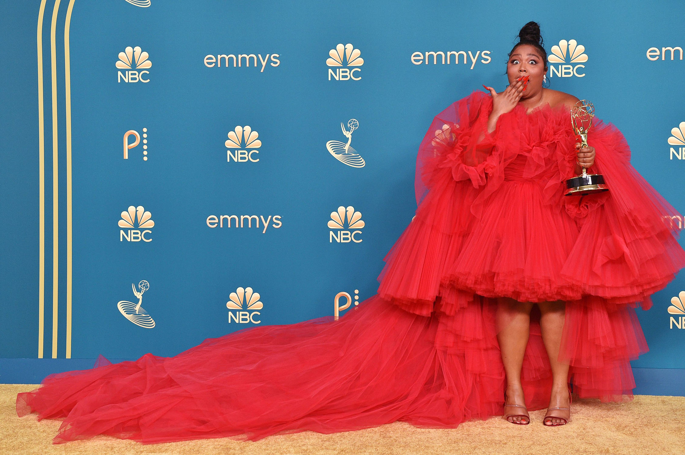 Lizzo Has an Emmy! - Go Fug Yourself
