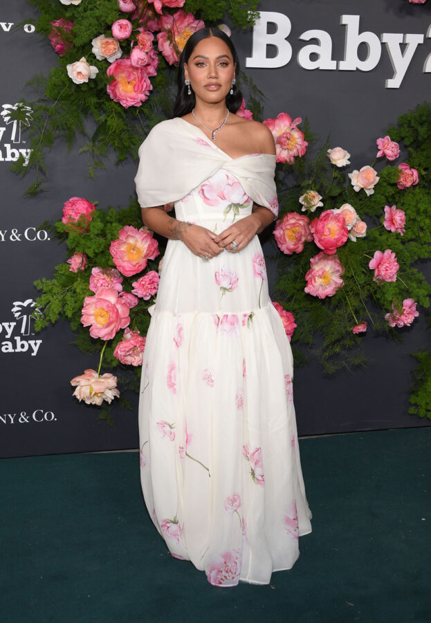 Miranda Kerr is a bombshell at the 2022 Baby2Baby Gala in LA in 2023