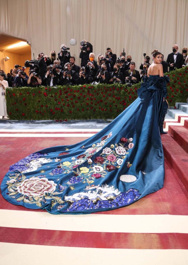Taylor Hill in Miss Sohee - Costume Institute Benefit - 4 Taylor Hill in Miss Sohee - Costume Institute Benefit - 4