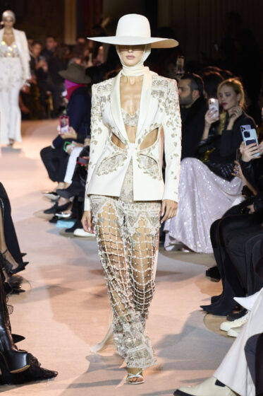 Zuhair Murad Couture Spring Summer 2023 runway images