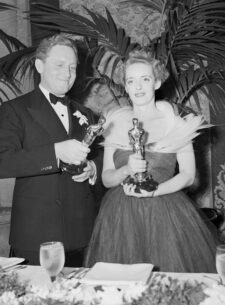 On This Day in 1939, Bette Davis Wore Aggressive Feathers to the Academy Awards