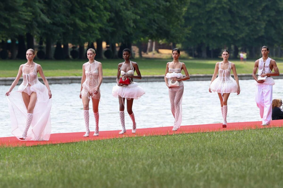 Jacquemus Show at Versailles - Le Chouchou Jacquemus - 10