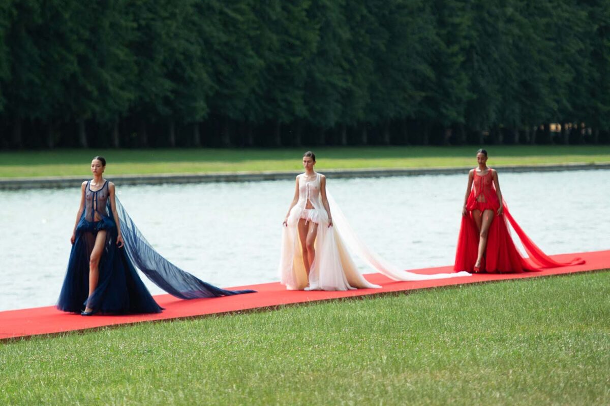 Jacquemus Show at Versailles - Pfw Jacquemus Runway - 23