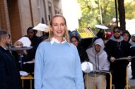 Do You Want to See Uma Thurman Dressed Like a Very Normal (Beautiful) Person?