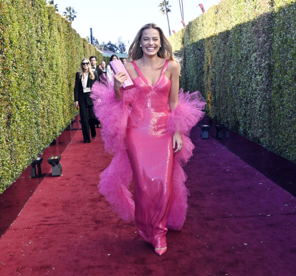 margot robbie pink dress golden globes in Armani - 81st Globe drop:PF26 RTW DROP 2