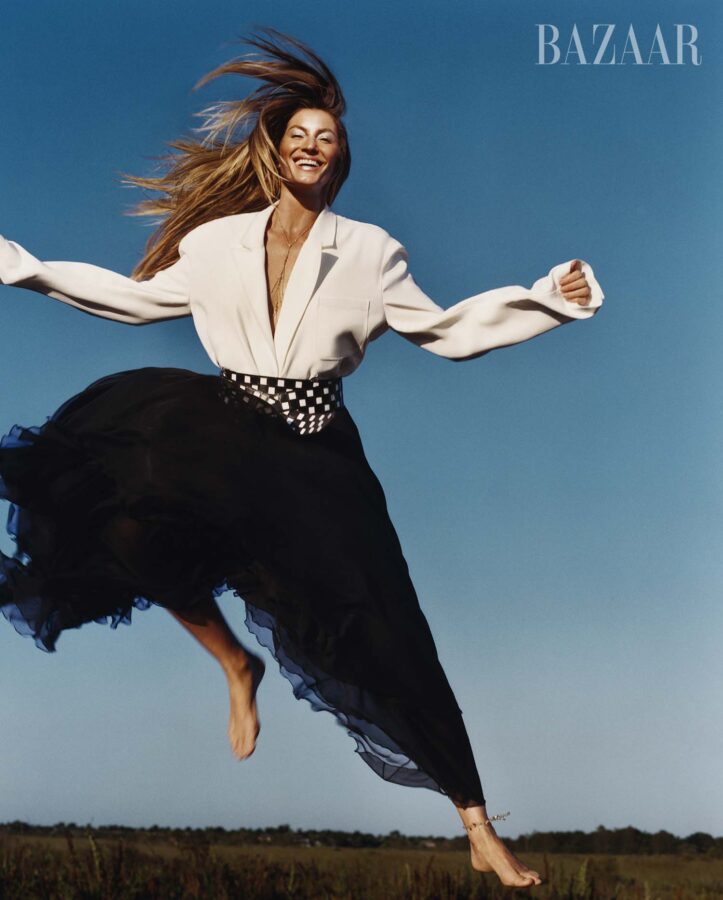 Gisele on Harper's - Hbz020124wellcoverstory_015wm - 8