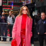 While Ben Yelled at People at Tom Brady&#8217;s Roast, J.Lo Calmly Exited Buildings in NYC