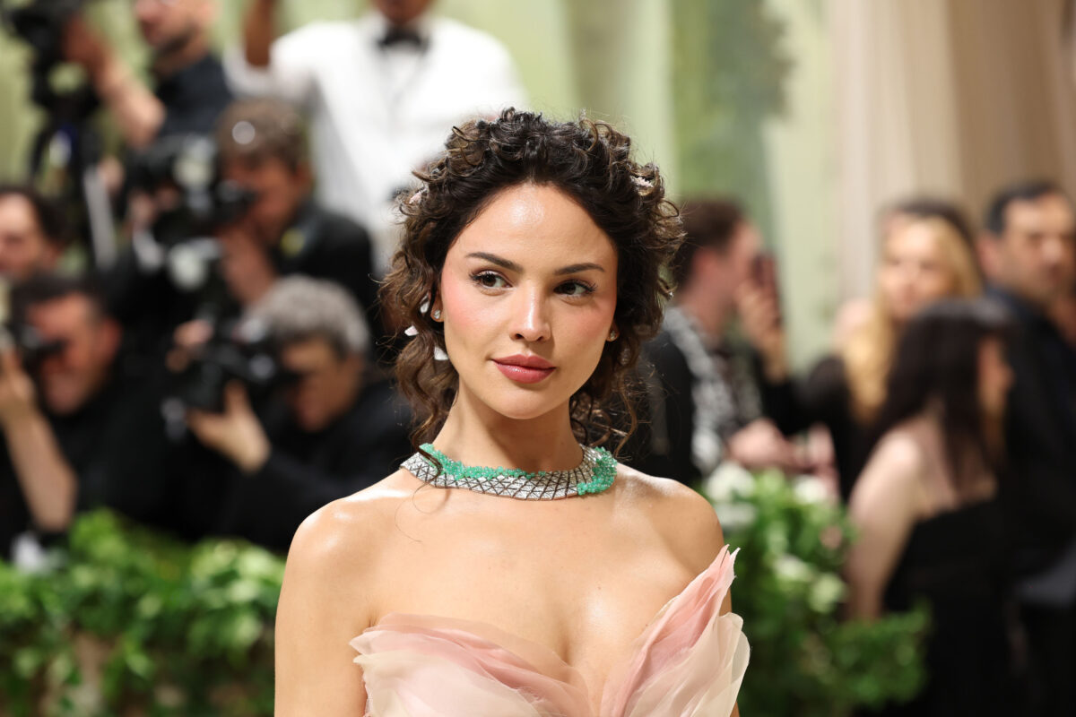 Eiza Gonzlez Rivera - Met Gala - 10