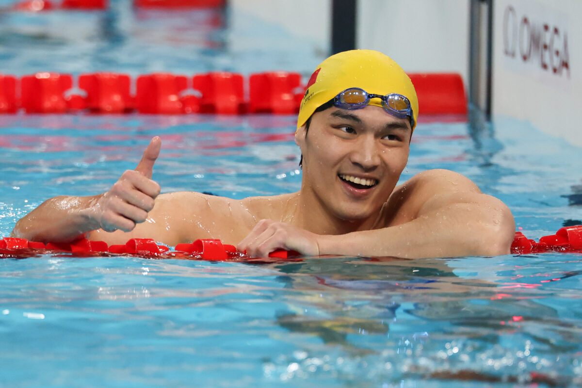 Gretchen Walsh and Torri Huske of Team United States - Swimming Olympic  Games - 11