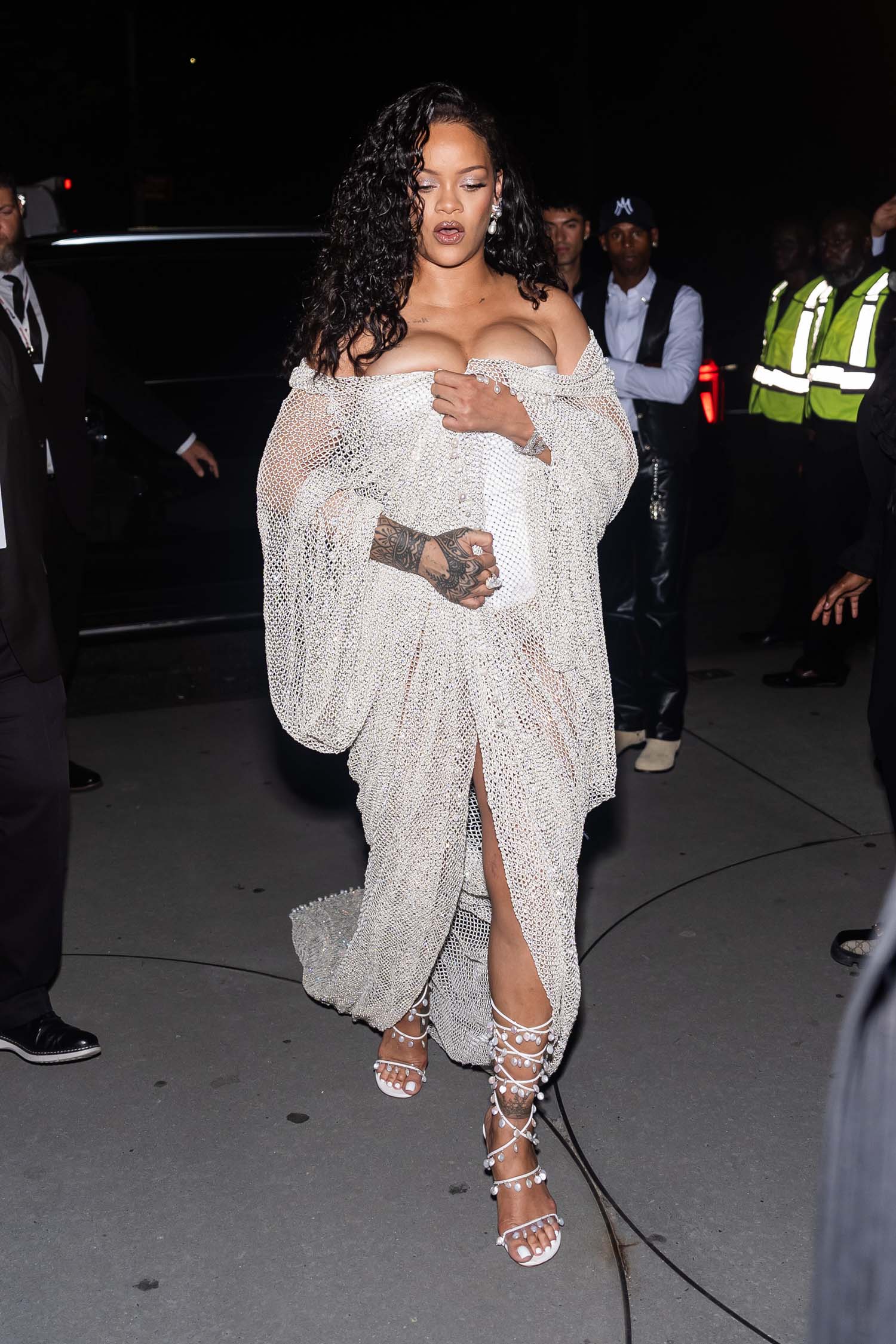 Rihanna Swung By Fashion Week in an Expensive Mosquito Net - Go Fug Yourself