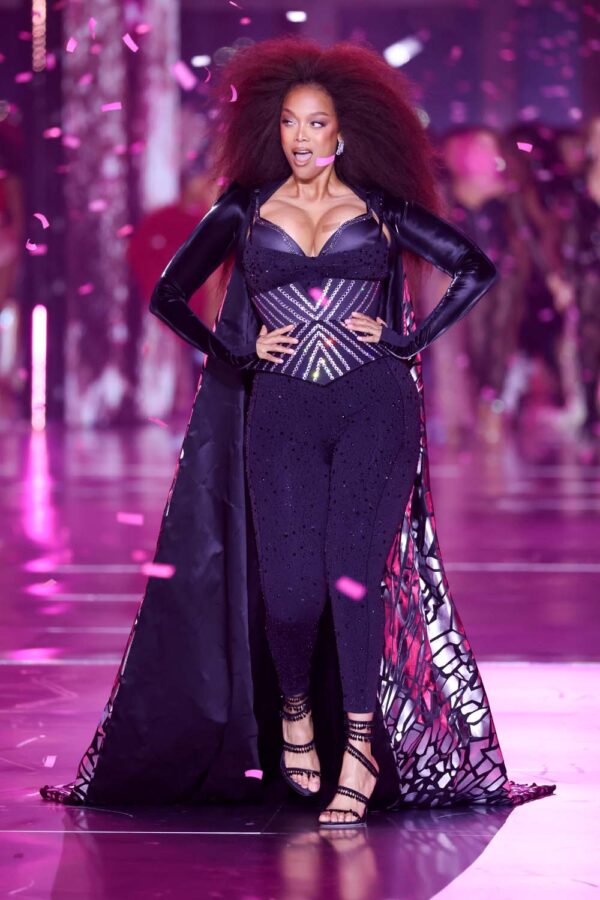 Suni Lee in Diesel - Victorias Secret Fashion - 9