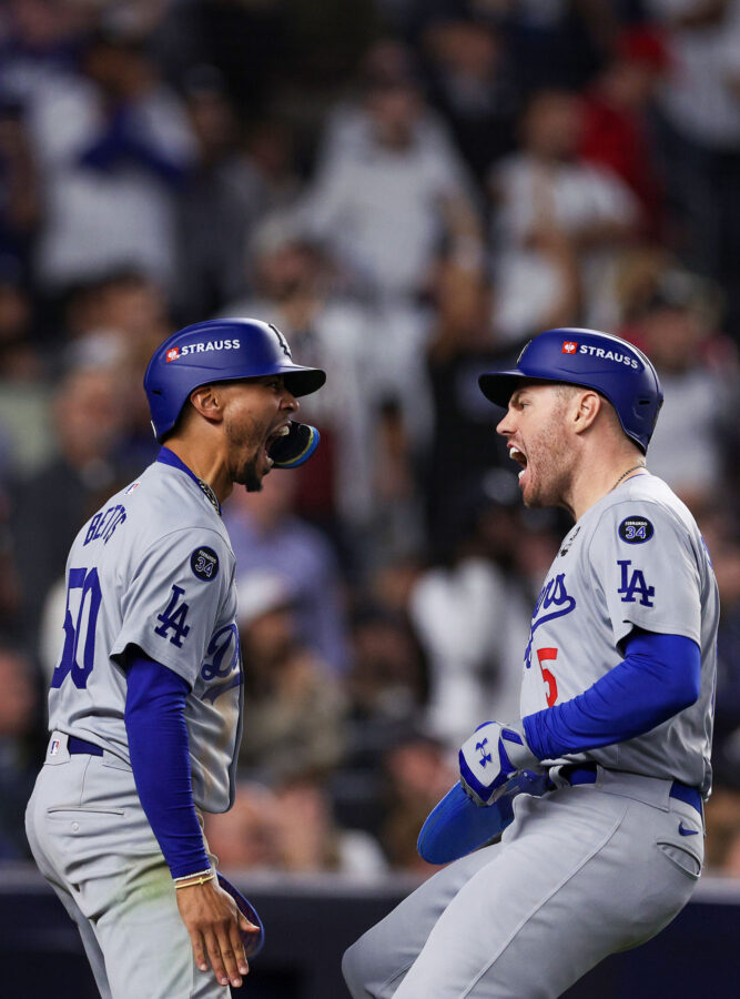 Shohei Ohtani #17 and Will Smith #16 - World Series Los - 4