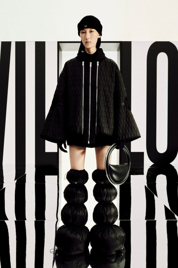 MONCLER GENIUS Lulu Li 2024/25秋冬ダウンジャケット TOEKOMST MONCLER GENIUS Lulu Li 2024/25秋冬ダウンジャケット ZUKUNFT