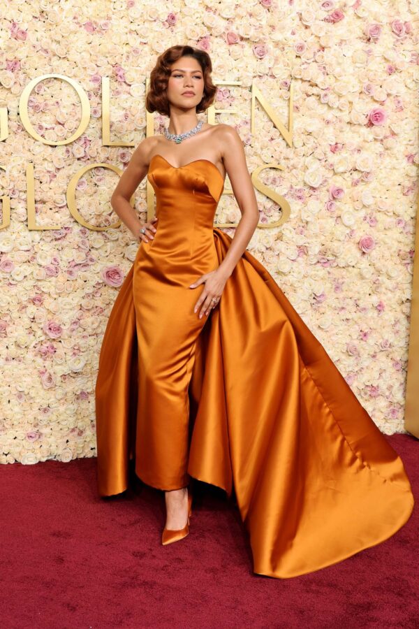 zoe saldana dress golden globes 2025 Zoe Saldaa Steps Out in the Color of the Season for 2025 Golden Globes