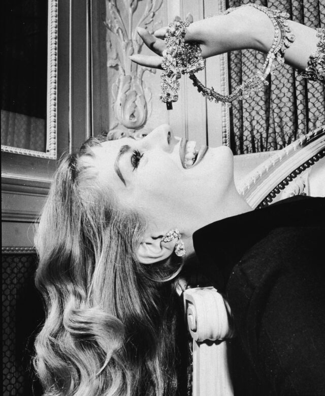 Anita Ekberg Poses With Diamond Jewelry