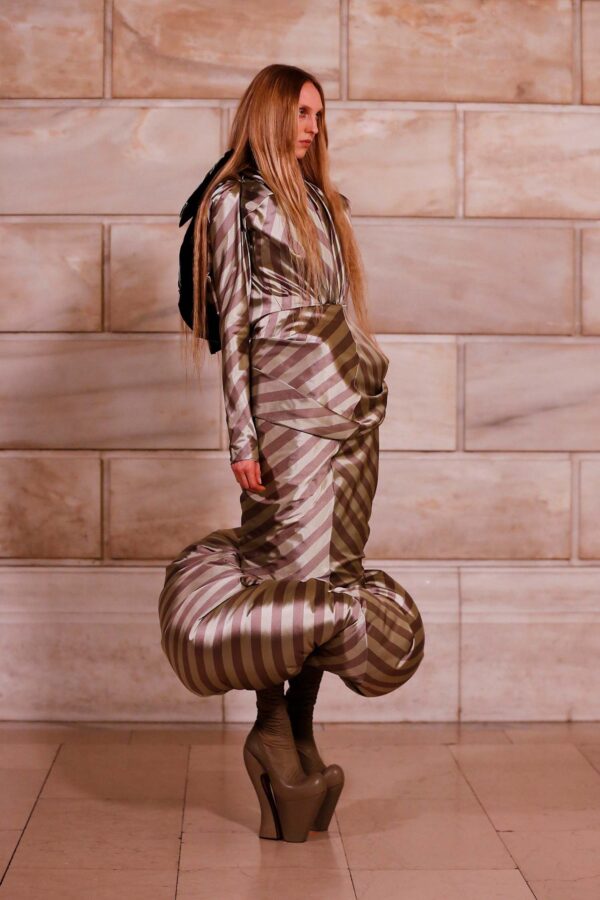 ARCHIVE MARC BY MARC JACOBS フリルジャケット ARCHIVE MARC BY MARC JACOBS フリルジャケット