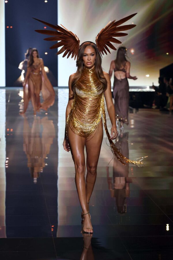 Victoria Secret Spring/Summer 2026 - Victoria Secret Po - 13