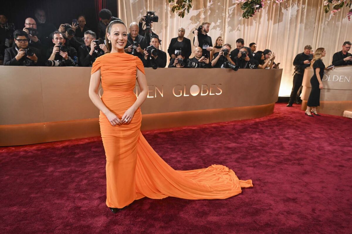 amal clooney orange dress The Clooneys Parisian Vintage Waves for Amal Clooney Tonight for Golden Globes ! Razored cut for George Clooney Amal wore a stunning red dress from Balmain with a vintage 50s