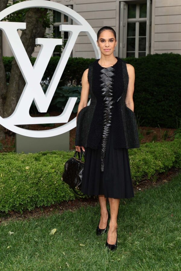 LOUIS VUITTON シャネル等、ギフト布袋、箱 約20点 LOUIS VUITTON & CHANEL ギフトボックスセット - メルカリ