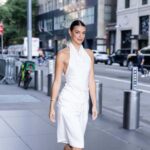 Laysla De Oliveira Is Pounding the Pavement for Lionness